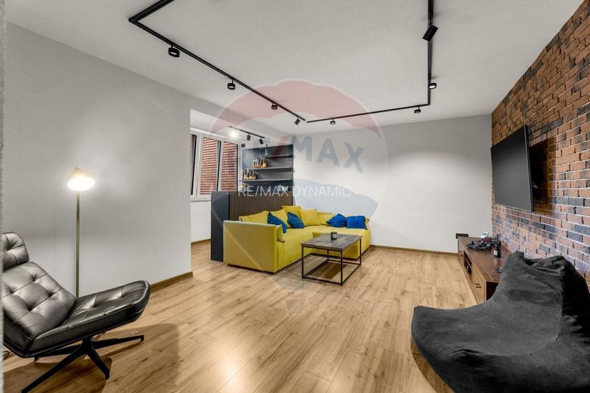 Apartament cu 2 camere DE LUX la PRIMA ÎNCHIRIERE -  Zona Ultracentral - 2