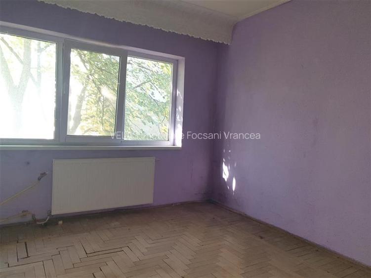Apartament 2 camere, H-uri  Gara, et. 3 - 2