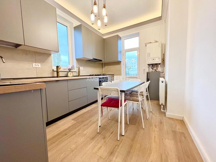 SPATIU DEOSEBIT VILA / PARTIAL MOBILAT SI UTILAT - 23