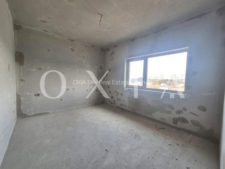 AX1187 Mosnita Noua, 1/2 Duplex Despartit Prin Camera Tehnica - 10