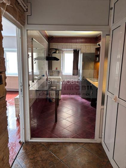 Apartament 3 camere Decomandat, et. 1, bulevard GARA - 149,900 EURO - 4