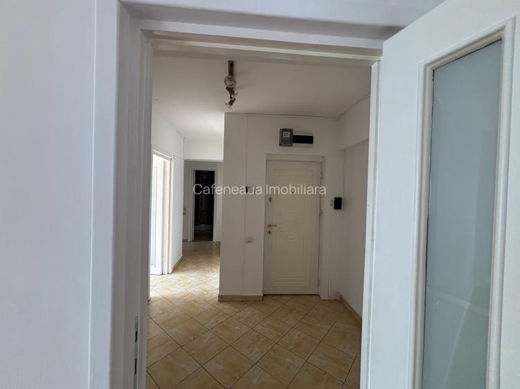 Apartament Calea 13 Septembrie colt cu Str:Sabinelor - 7