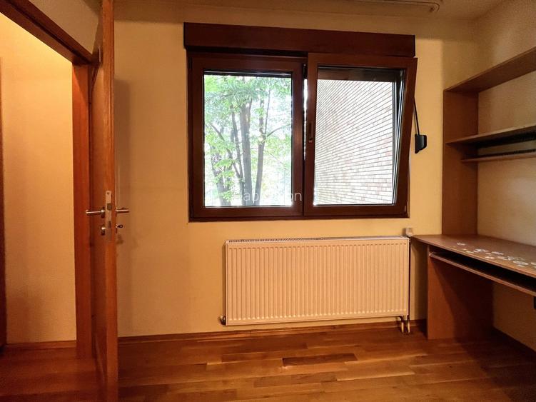 Apartament 4 camere + garaj | Etaj 1 | Zona Centrală – Medicină - 11