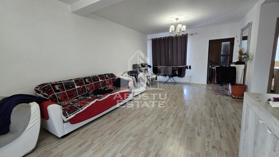 Casa individuala de vanzare, 4 camere, Sanmihaiu Roman, comision 0 - 28