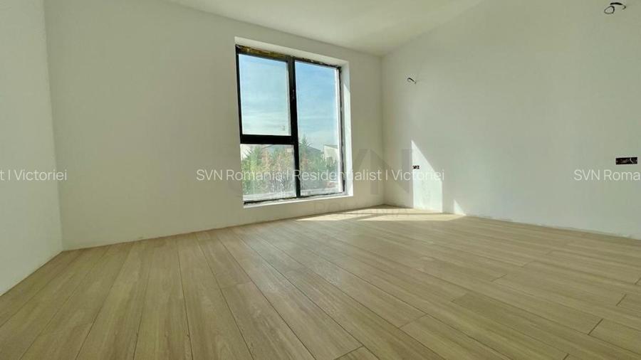 REV2002487 Casa superba 6 camere cu teren 350 mp - 12