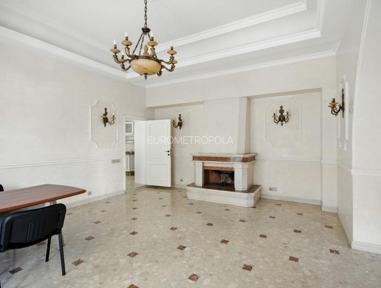 Vila cu arhitectura deosebita, adiacent Bd-ului Lascar Catargiu, refacuta integr - 16