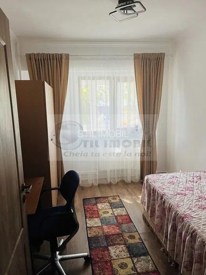 Apartament 3 camere Podul de Fier 700 Euro - 4