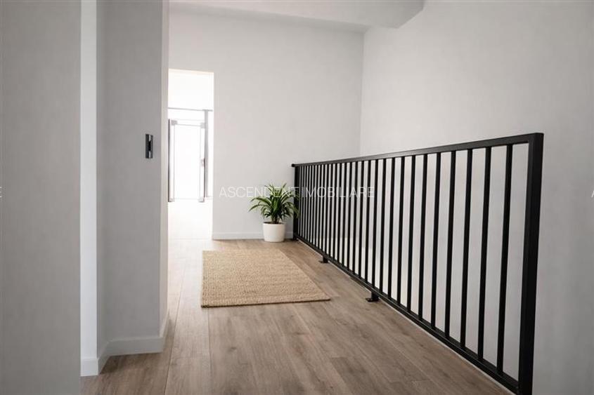 Vila impozanta, aspect deosebit, configuratie tip duplex, view, Brasov - 3