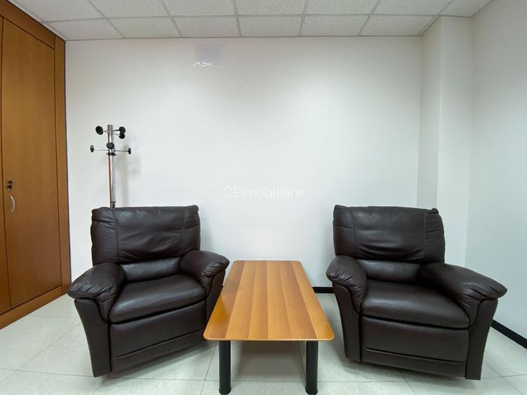 Cladire cu functiuni mixte - 14