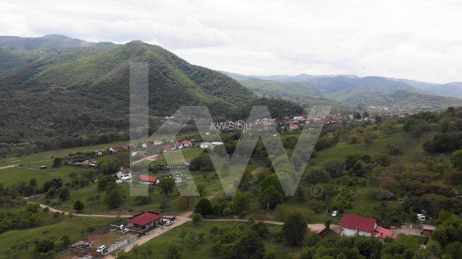 Teren intraviln în Cisnădioara –  Panoramă  spre Cetate si muntii Fagaras - 9