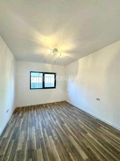 Duplex 3 camere cu toate utilitatile - Sanmihaiu Roman - 4