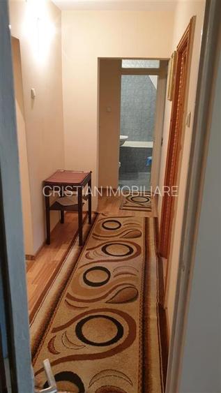 Ultracentra Calarasilor - Bariera 2 camere etaj 2, confort 1 decomandat Spatios, - 9