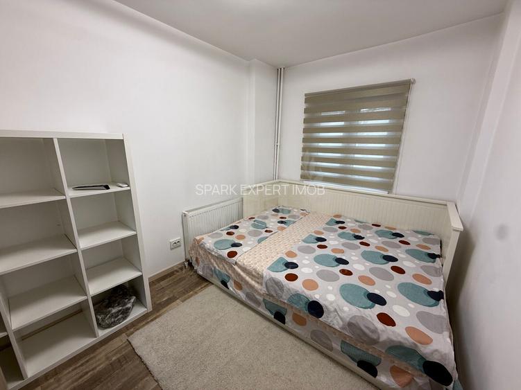 APARTAMENT 4 CAMERE, // ZONA REPUBLICII - 13
