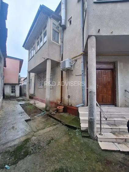 Casă cu teren – ideală pentru spații comerciale / birouri – Sector 4 - 2