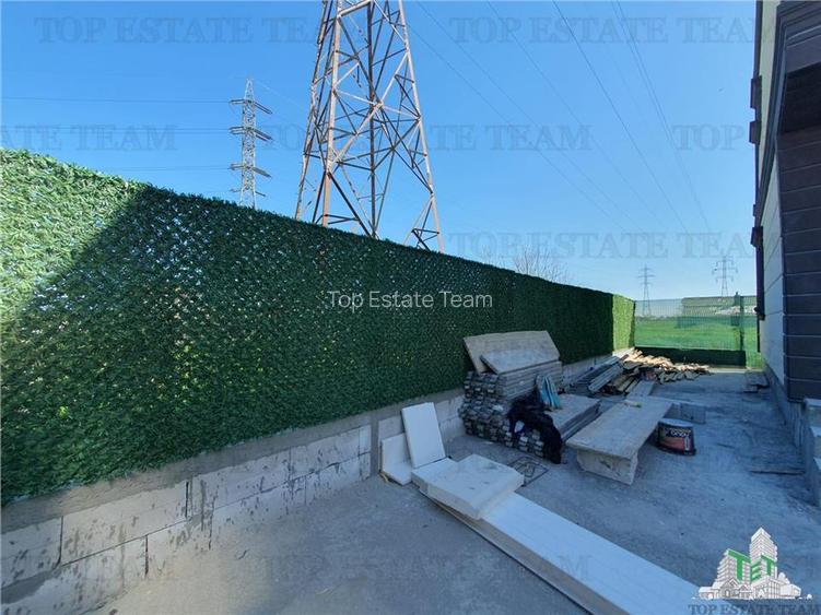 Duplex 8 camere cu doua intrari separate curte comuna Navodari - 3
