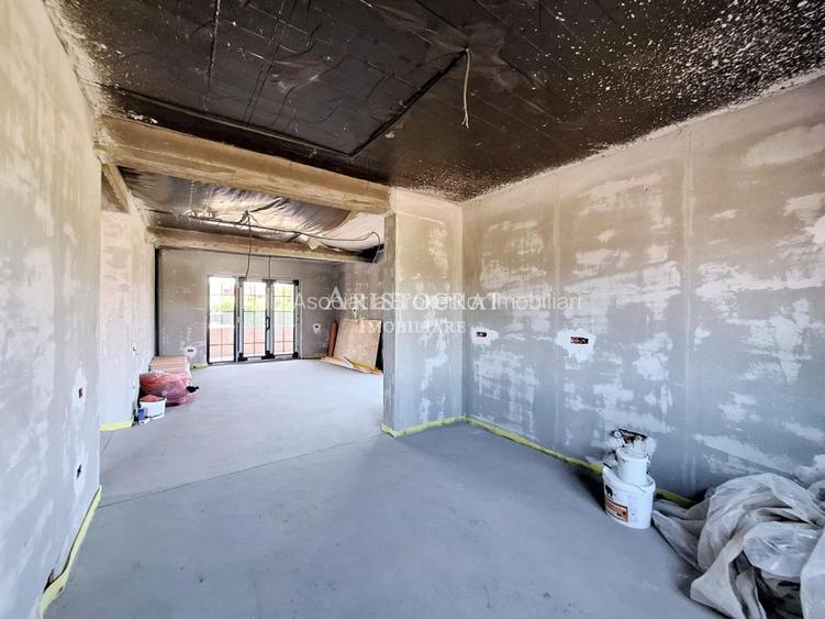 Vila individuala langa padure finisaje la alegere Corbeanca - 12