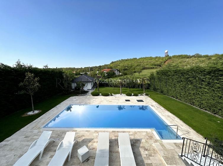 Vilă Spectaculoasă cu Piscină Privată, Dealuri Oradea, 460mp - 10