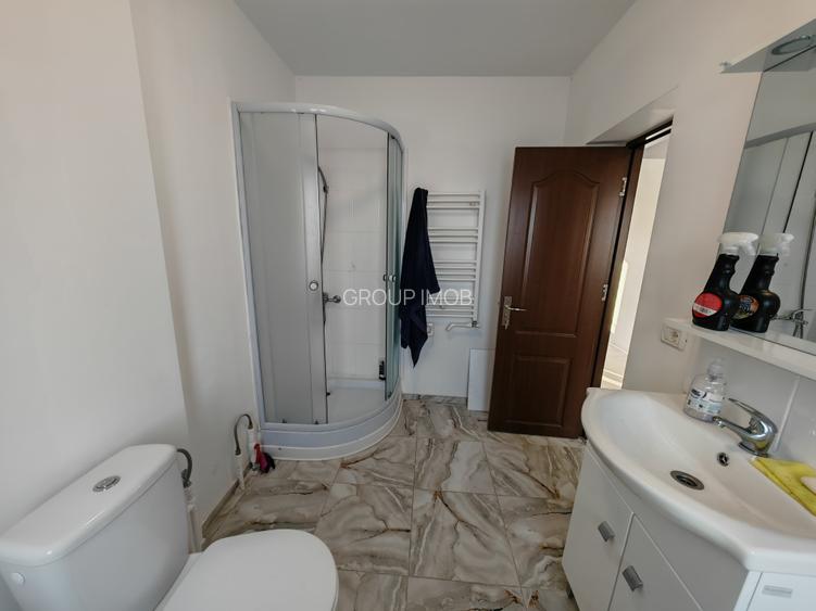 Casa P+M, la cheie, Tache - 8