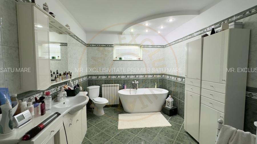 Casa 5 camere P+1 Teren 1010 mp Str. Agoston - Carei - Comision 0% - 10
