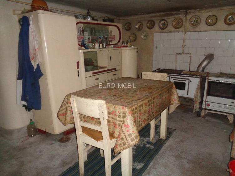 Vanzare casa 220 mp utili, teren 860 mp, Semicentral - 12