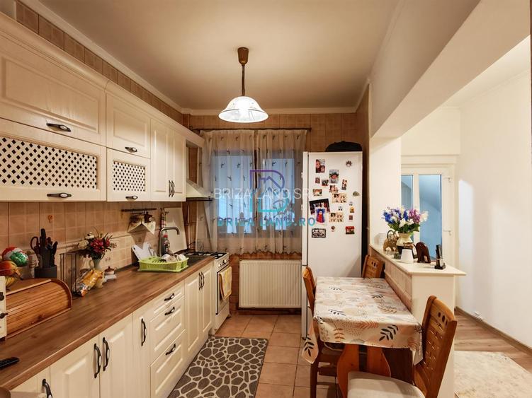 Bucurestii Noi, bd. 16 Februarie, imobil P+E, Parter, sup. 56mp, curte - 4