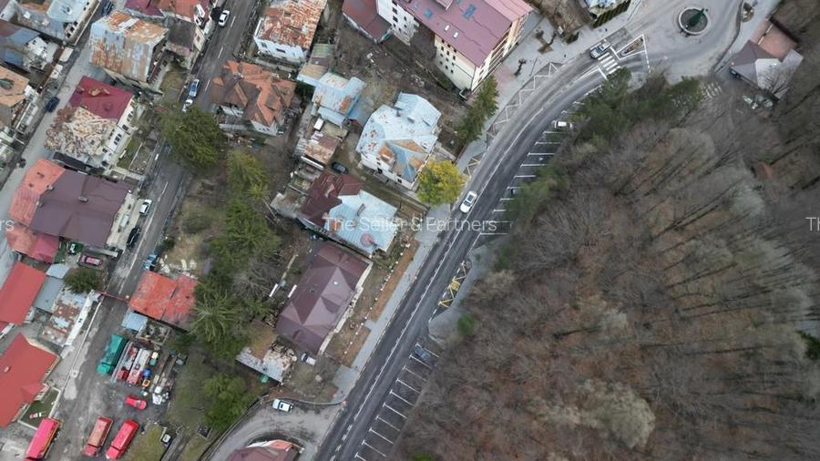 Teren in vecinatatea Castelului Peles - SINAIA - 23