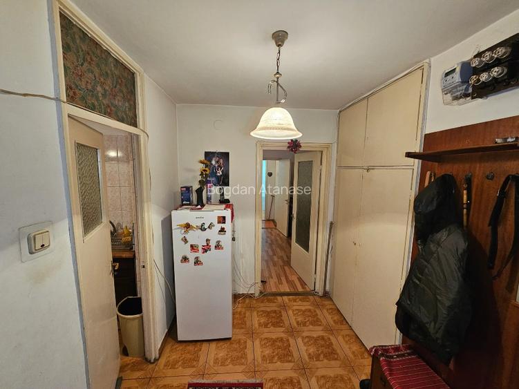 Apartament spațios cu 3 camere de vânzare - ideal pentru familie - 7