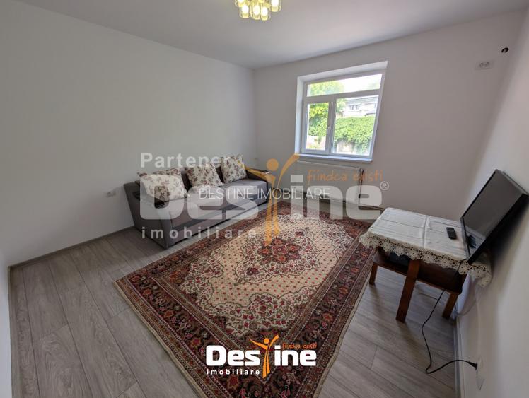 Apartament central cu 2 camere de 41 mp la etajul 2, baie cu geam, pe str. Arcu - 2