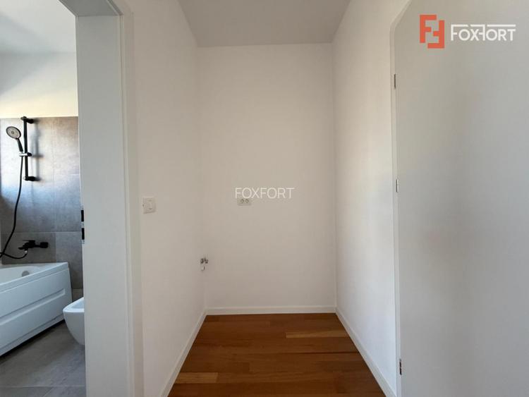 Duplex 5 camere despartit prin camera tehnica - la cheie, in Sacalaz - 13