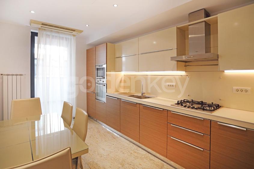 Apartament cu 3 camere si terasa generoasa
