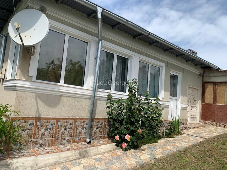 CASA DE VANZARE 4 CAMERE - 2