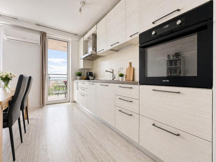 Apartament modern cu 3 camere, 2 balcoane si parcare – Zona Soarelui - 3