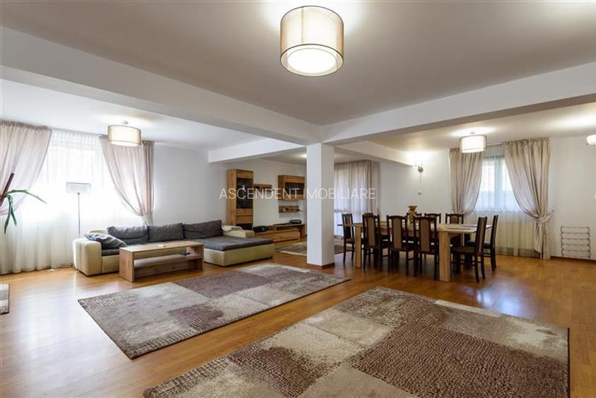 FILM! Vila impozanta,pretabila pe segmentul comercial/ servicii,Tractorul,Brasov - 2