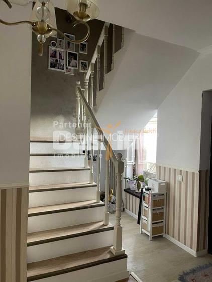 Casă spațioasă, panouri solare, Damila - 4