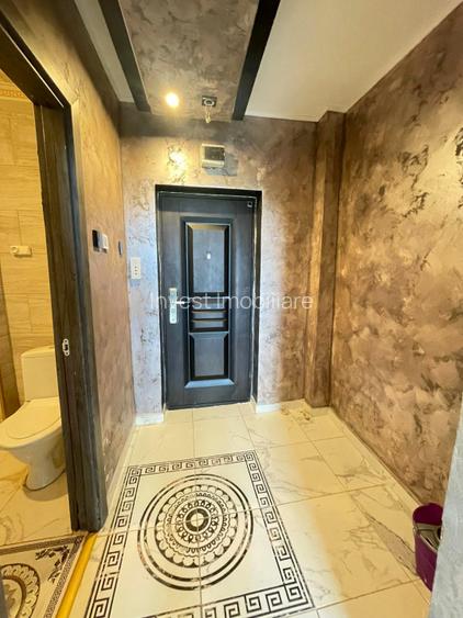 Garsoniera-30mp-etaj intermediar-Podul de Piatra - 2