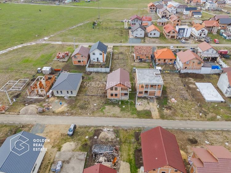 Casa  P+M  in  Fantanele,  ideală pentru personalizare - 4