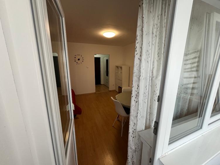 Garsonieră 27 mp mobilată, la cheie – Zona Gării, Etaj 6, baie nouă, direct de l