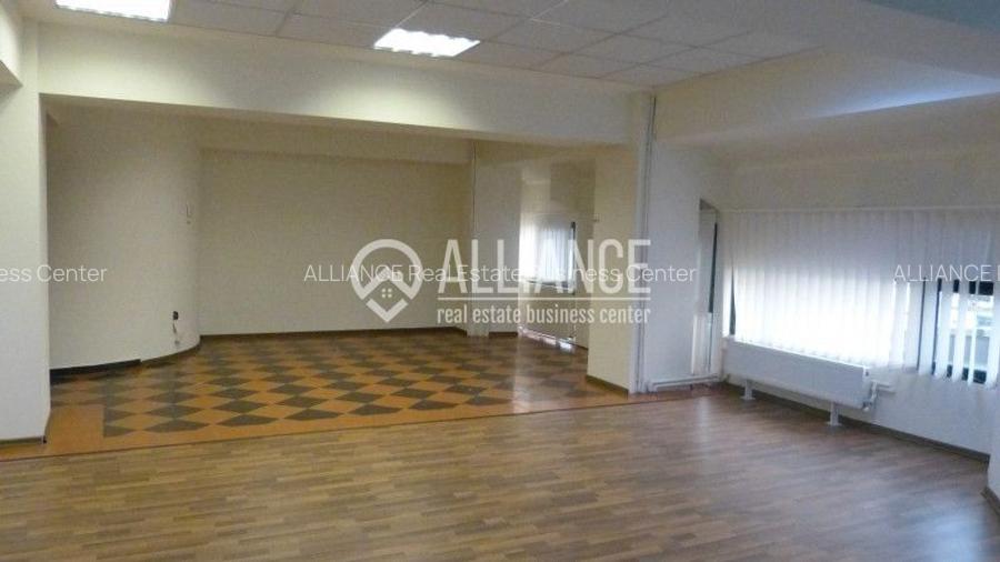 BALADA NEJ(COD03)-Birouri cu suprafete mici, medii si parcare! - 40
