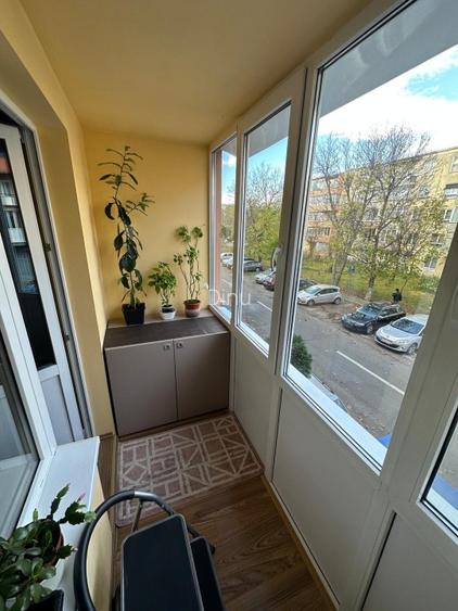 Apartament decomandat 2 camere Tractorul - 8