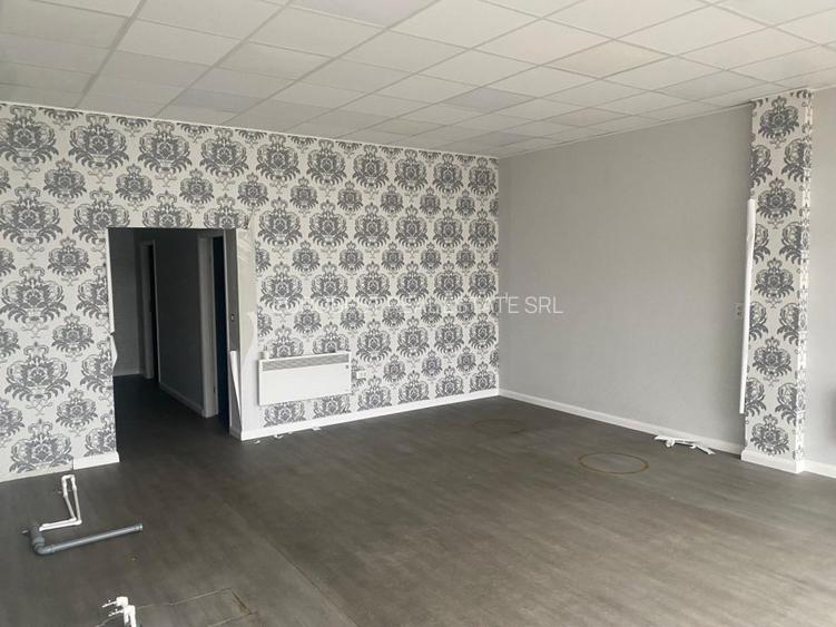 Tunari, spatiu comercial situat intr-o galerie comerciala, 70 mp, imobil  2019, - 4