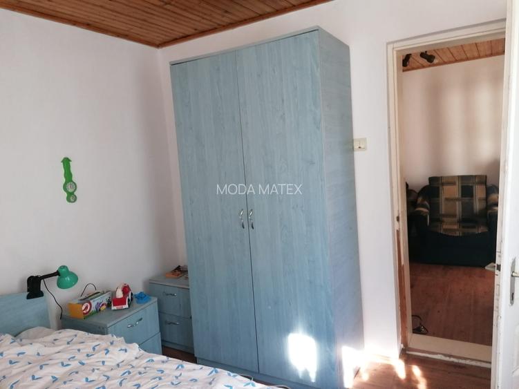 Singureni Stejaru casa intre paduri, cu teren 1600mp - 3