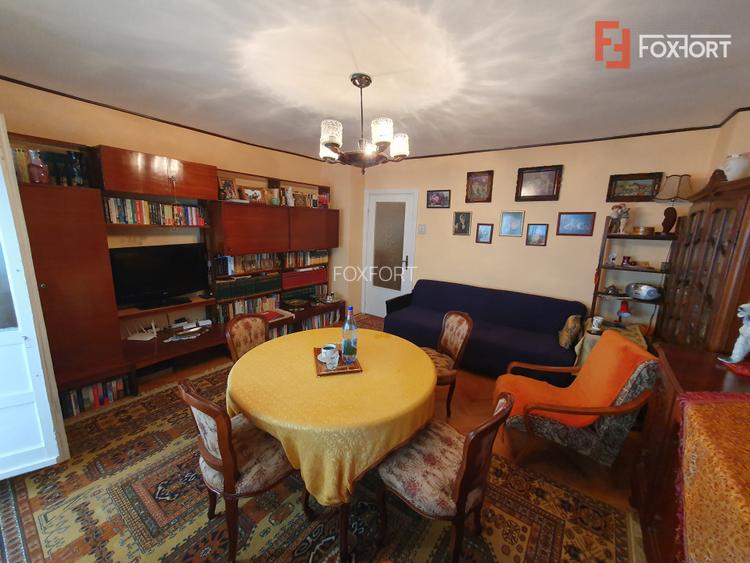 Apartament 3 camere, decomandat, etaj 1, zona Vladeasa - 2