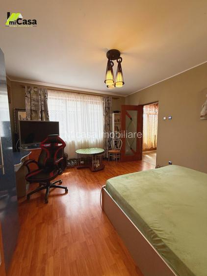 Casa cu 2 camere si curte - 2