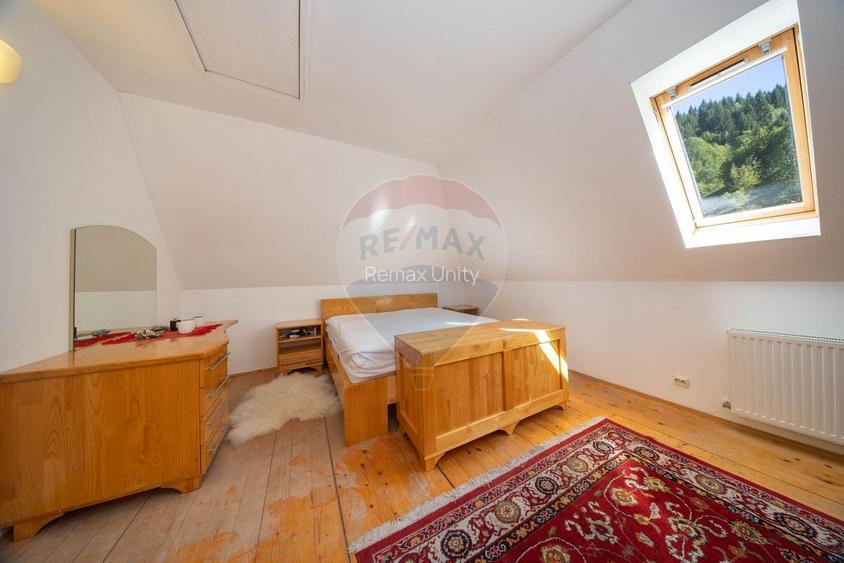 Vilă Moieciu, 375 mp util + teren 2.992 mp, View - Comision 0 - 32