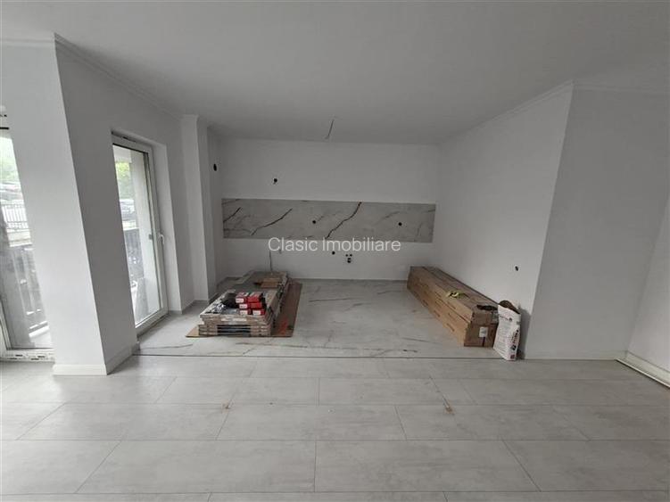 Vanzare apartament 4 camere de LUX bloc nou zona VIVO Floresti - 2