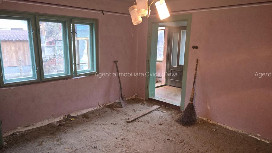 Vand casa in Deva pe un singur nivel, zona Aurel Vlaicu, suprafata de teren 922 - 3