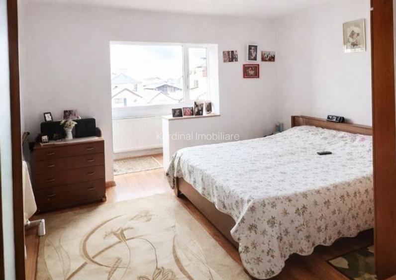 Apartament 3 camere structura mare Racadau intrare - 2