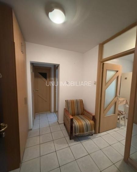 Etaj 3-Podul de Fier-2 Camere Decomandat-bloc 81' - 7