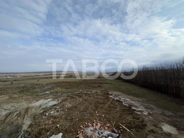 Teren intravilan industrial 1886 mp deschidere 33 m POT 40% CUT 1,2 - 2