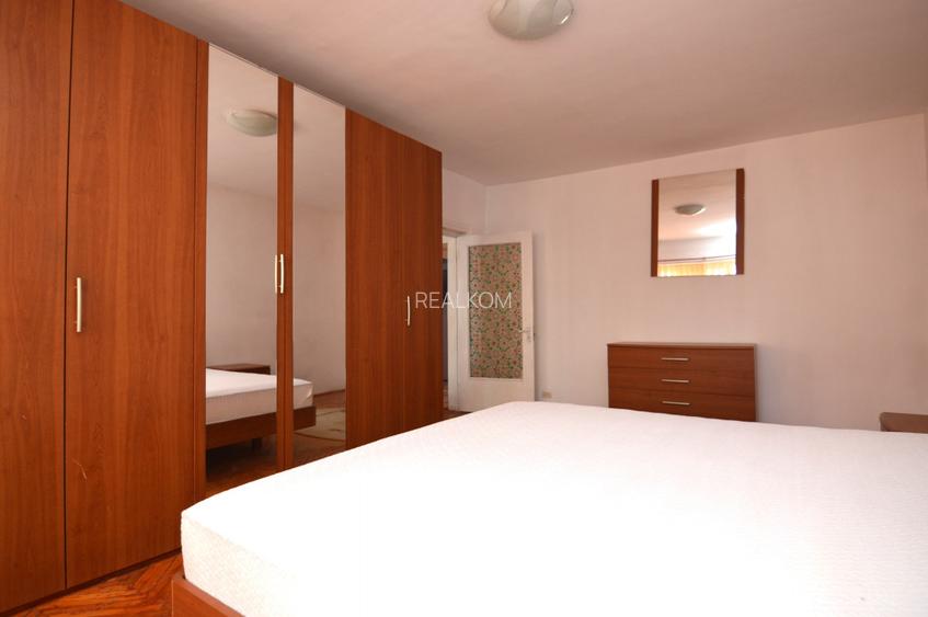 VANZARE APARTAMENT 4 CAMERE UNIRII – SFANTA VINERI - 12